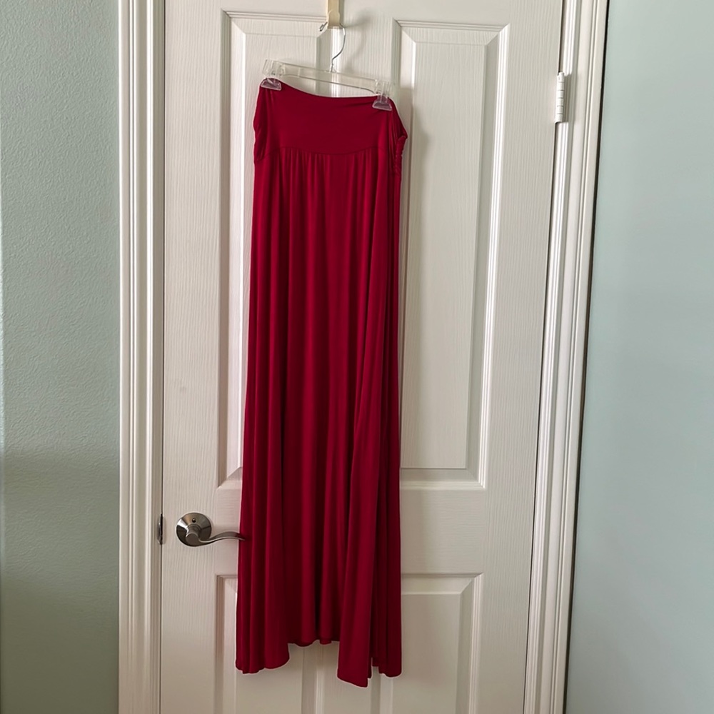 Beautiful red maxi skirt with knee slit size L